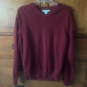 Men’s Cutter and Buck sweater. Size small